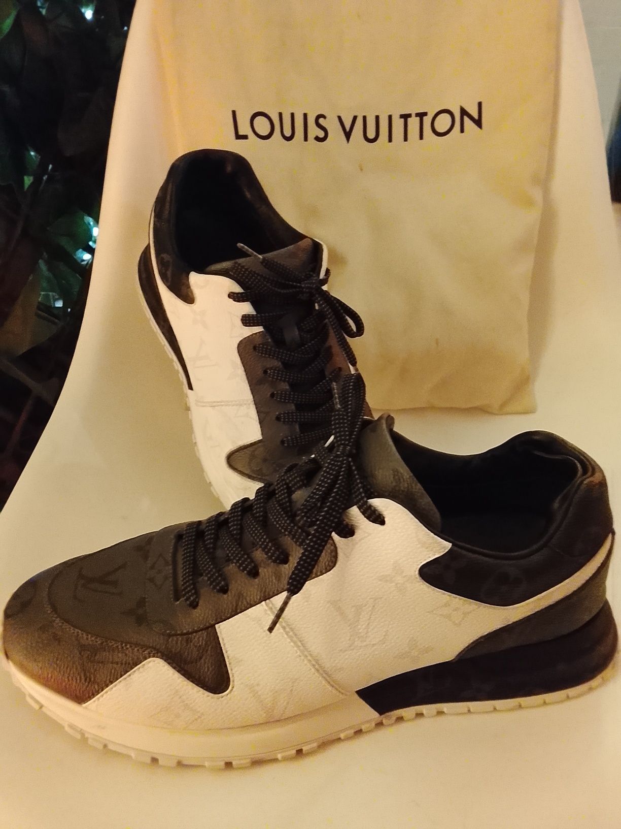 Tênis couro  Louis Vuitton ORIGINAL