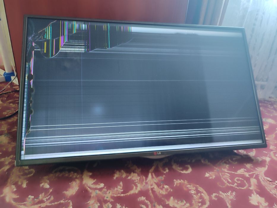 Телевізор LG 42 діаональ