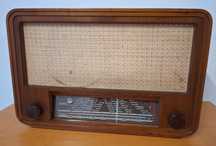 Rádio antigo JURA
