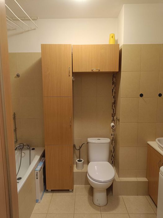 Szafki łazienkowe wiszące