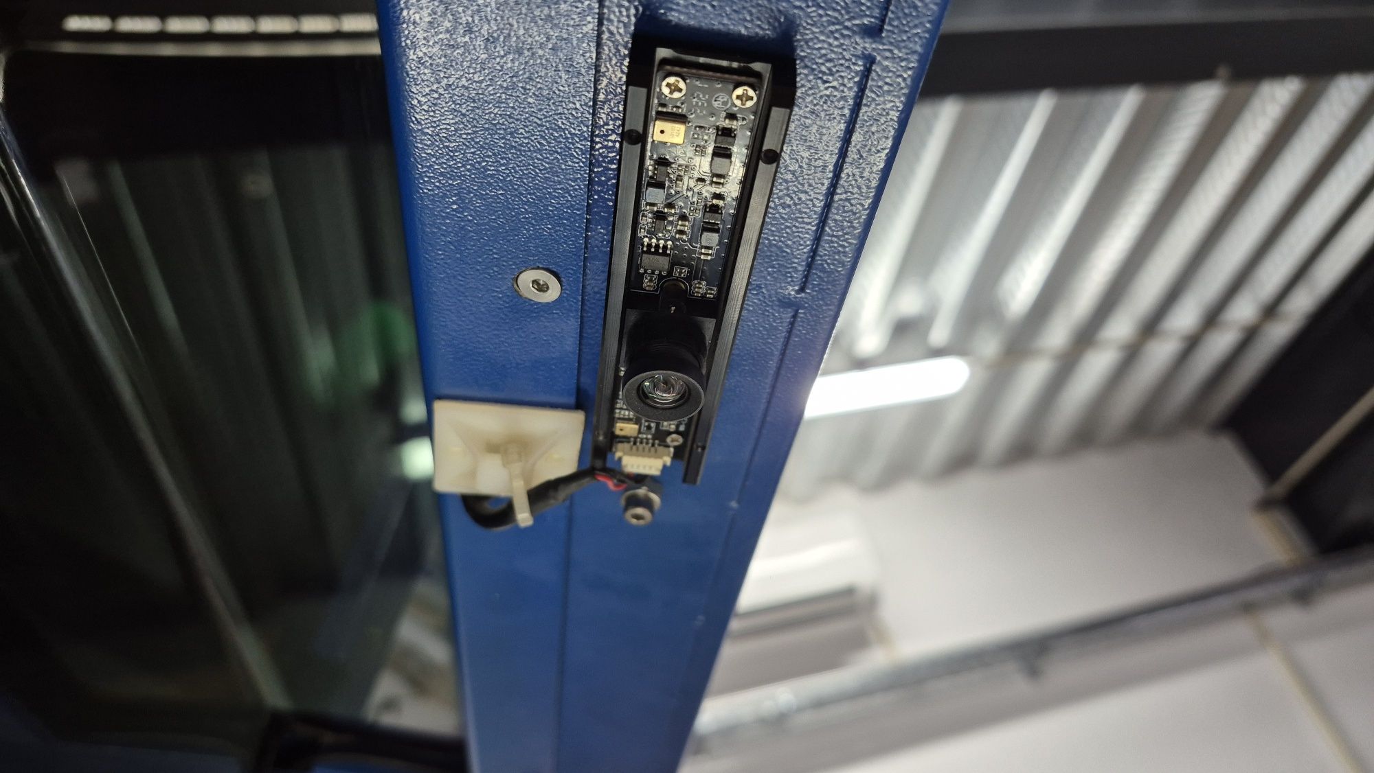 Máquina de corte e gravação laser HUB Laser Lite600