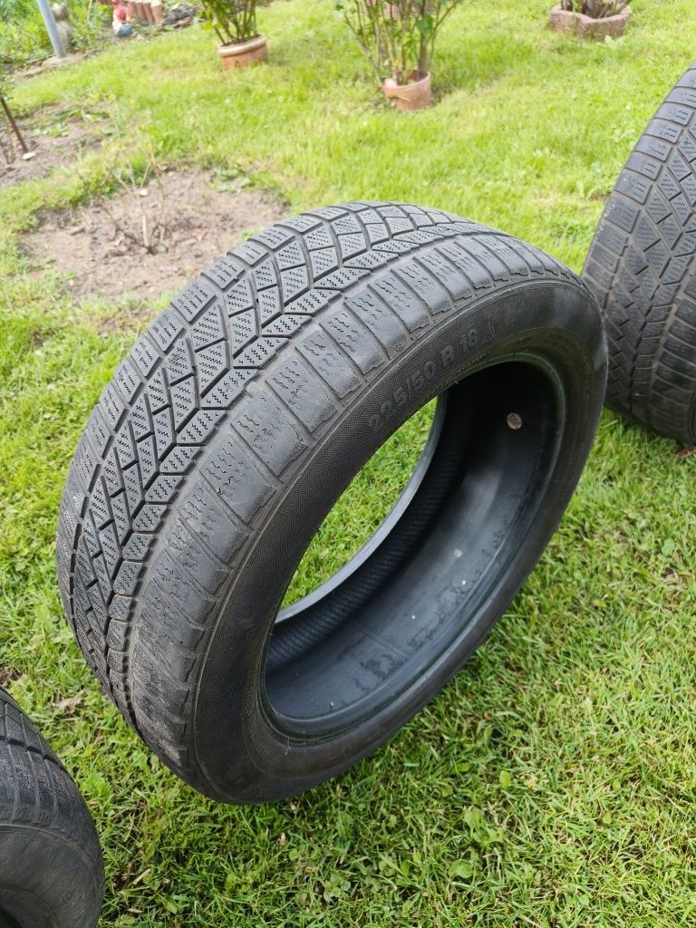 Sprzedam opony zimowe Continental 225/50 R18