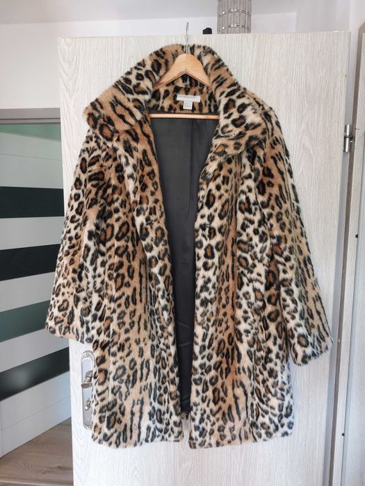 Sztuczne futro cętki H&M