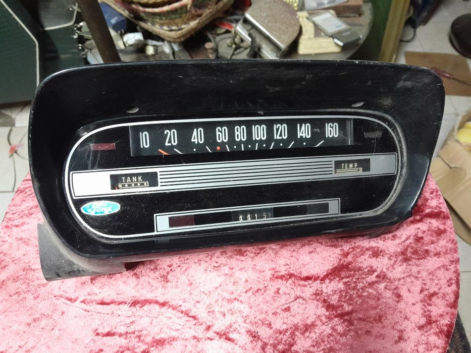 Antigo Quadrante ford taunus