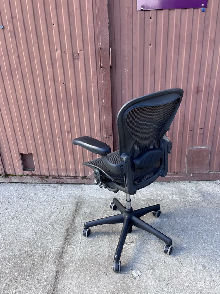 Wyprzedaż Fotel biurowy Herman Miller Aeron
