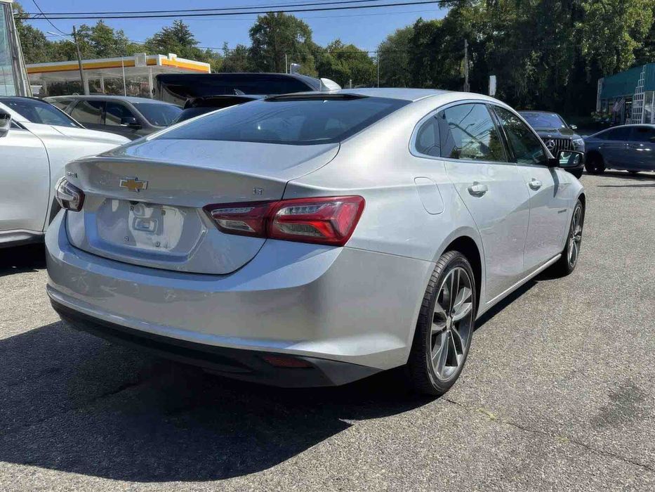 Chevrolet Malibu LT      2022