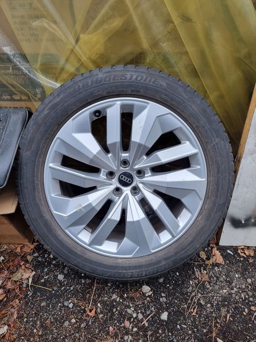 Диски Audi Ауді Е- Трон Оригінальні з резиною в хорошому стані