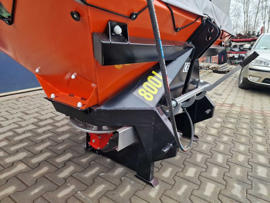 Rozsiewacz dwutalerzowy DEMAROL rozsiewacze 400/600/800/1000/1200