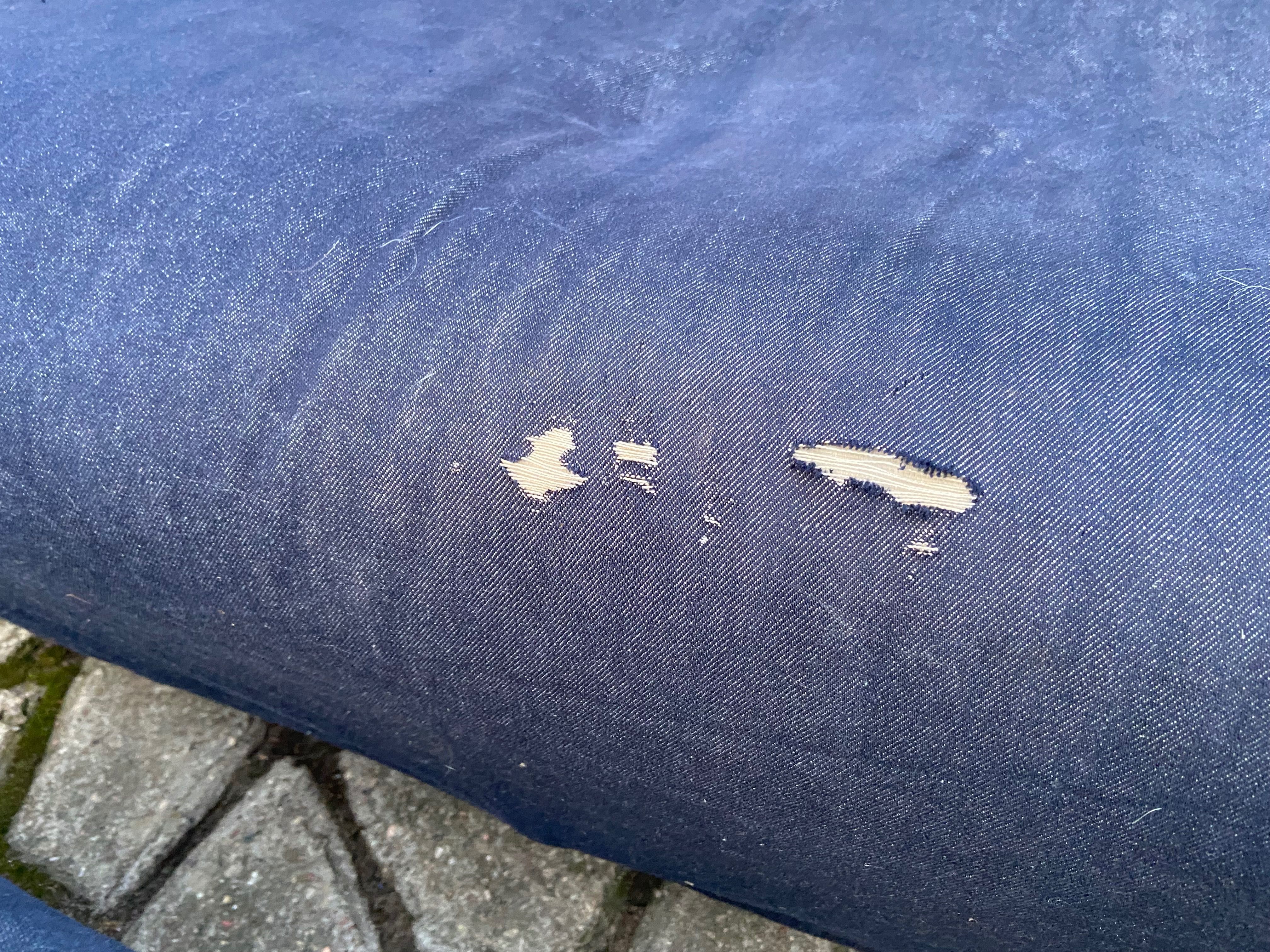 Sofa klippan z podnóżkiem, pokrowiec jeansowy