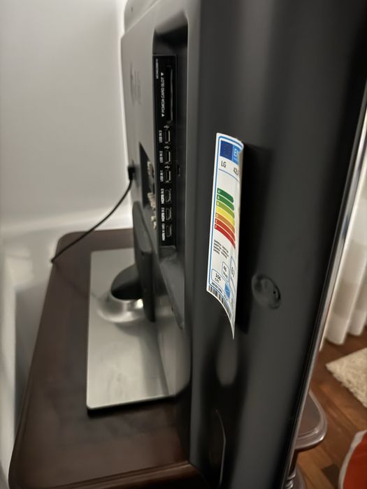 Smart TV LG 42" Cinema 3D