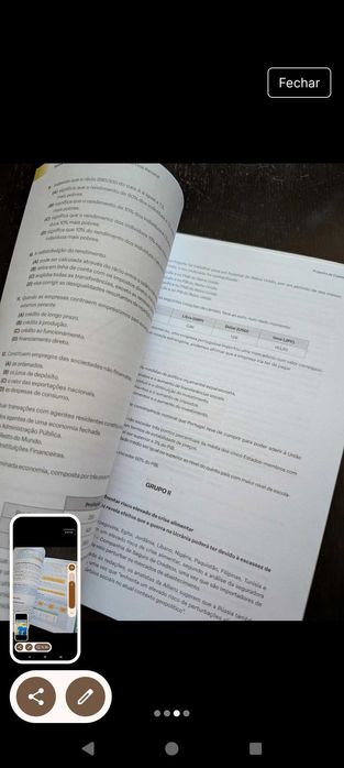 Livro de exames Economia A 11 ano
