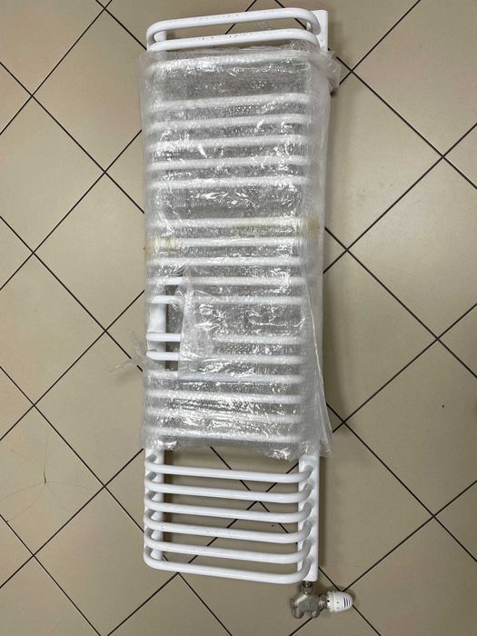 Grzejnik łazienkowy wodny biały 135x45cm