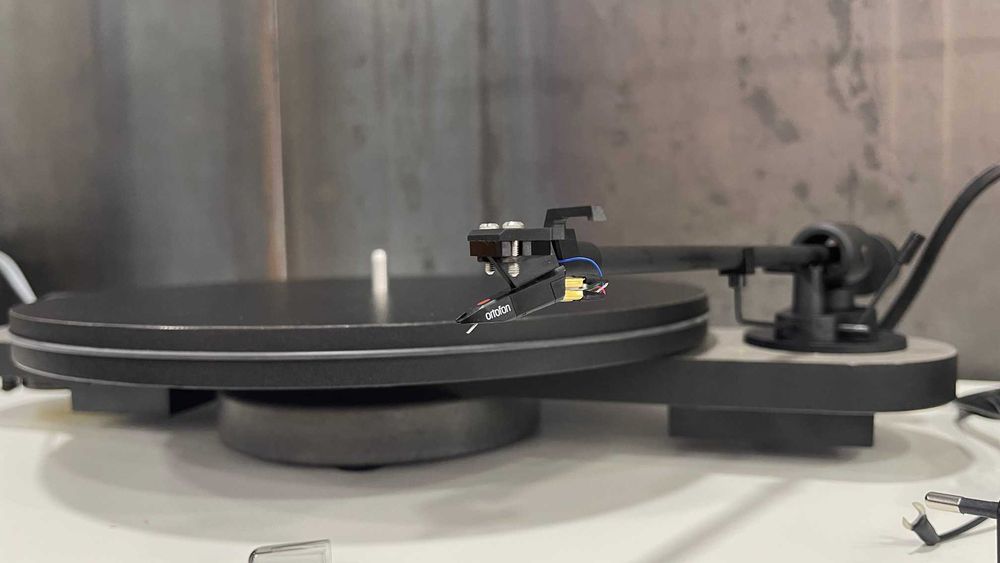 Gira-discos Manual Pro-ject Elemental