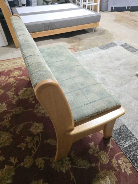 Ławka z pojemnikiem, lite drewno