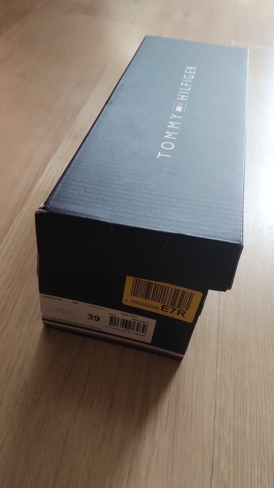 Oryginalne japonki/klapki Tommy Hilfiger – NOWE z metką!
