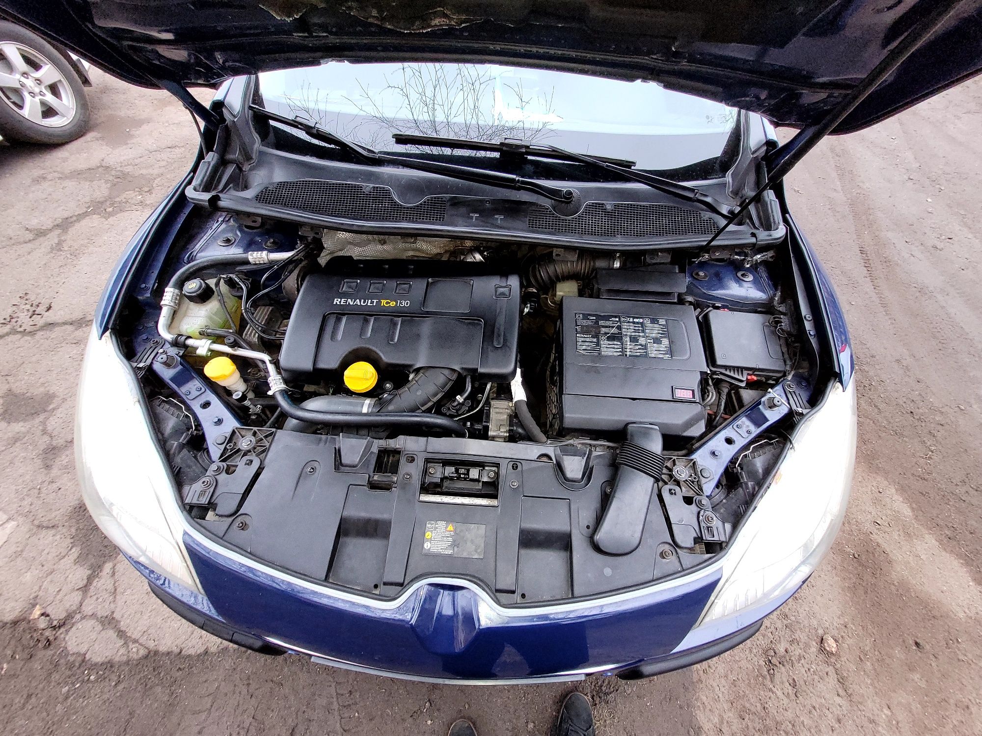 RENAULT MEGANE 3 1.4 бензин