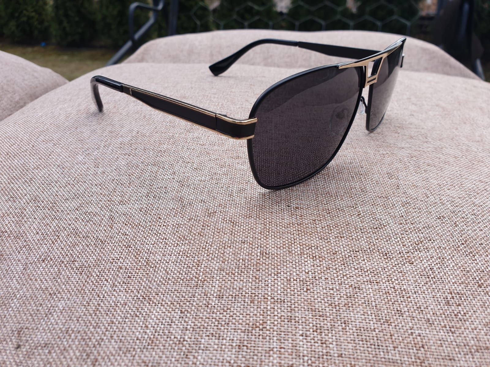 Nowe Okulary Polaryzacyjne UV400 przeciwsłoneczne Gucci Czarne Złote