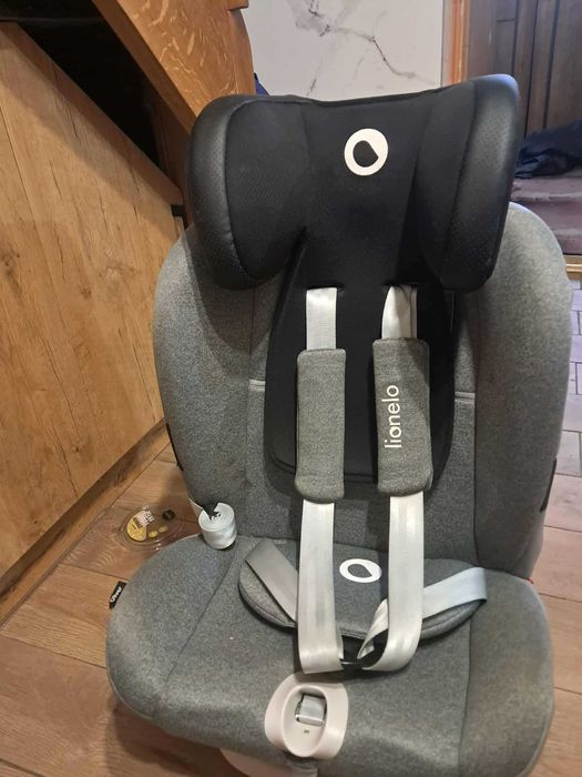 Fotelik samochodowy Lionelo
