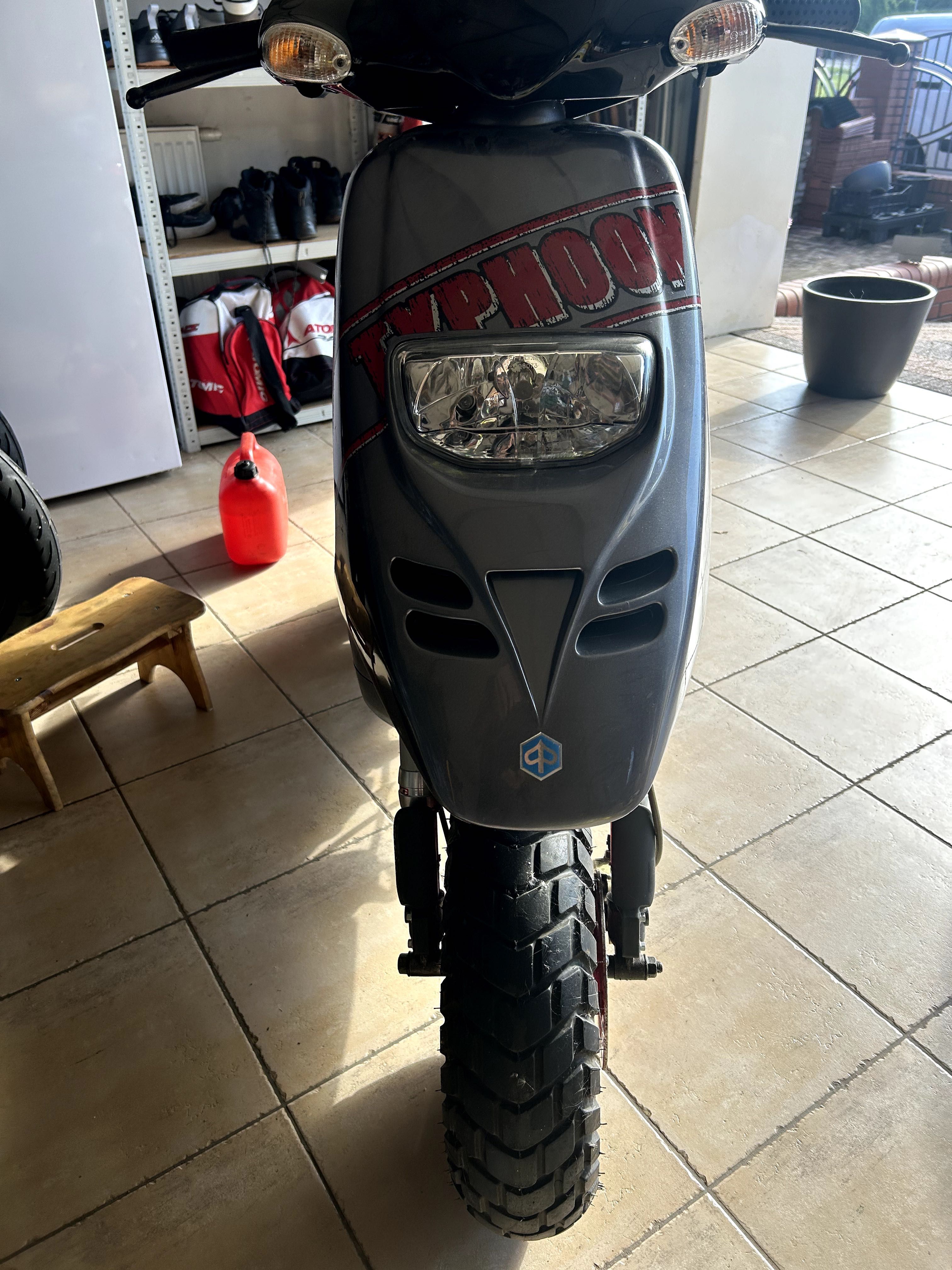 PIAGGIO Typhoon 2004 rok super stan