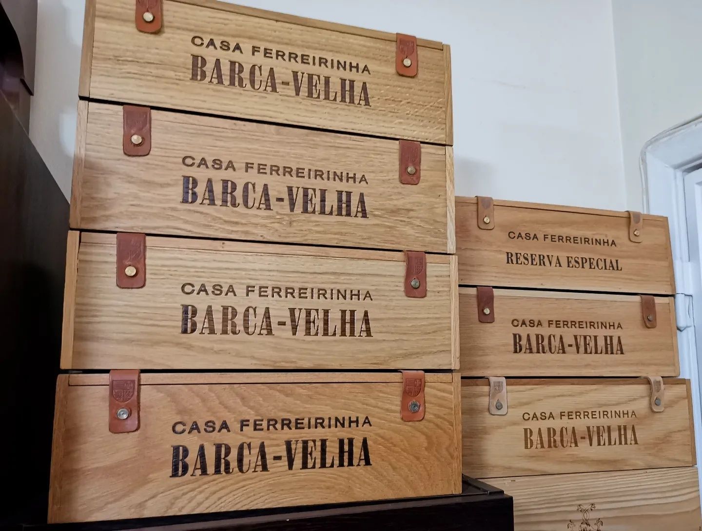 Caixas Oficiais Barca Velha e Reserva Especial