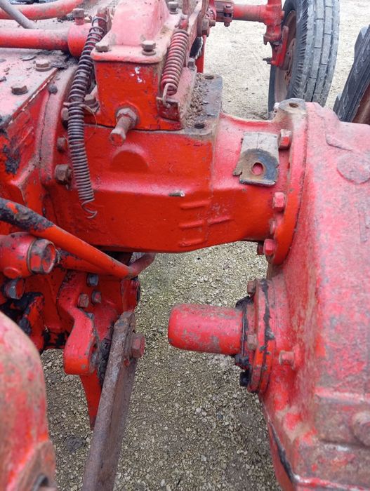 Двигун, проміутка коробка передач бортові гідробак