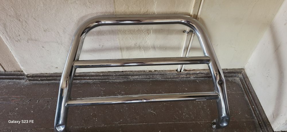 Orurowanie przednie do samochodu terenowego