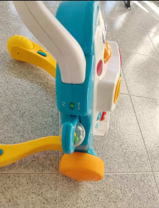 Andador primeiros passos bebé Chicco