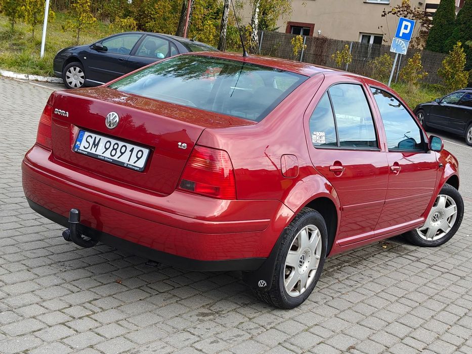 Volkswagen Bora 1.6i SR 102KM * Aluski * KLIMATYZACJA * Piękny Kolor * Welur, Drewno