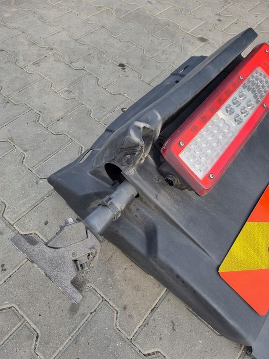 Błotnik Prawy Lampa Led tył Kompletny Volvo FH 4 FM 4 Fmx FH 5 FM 5