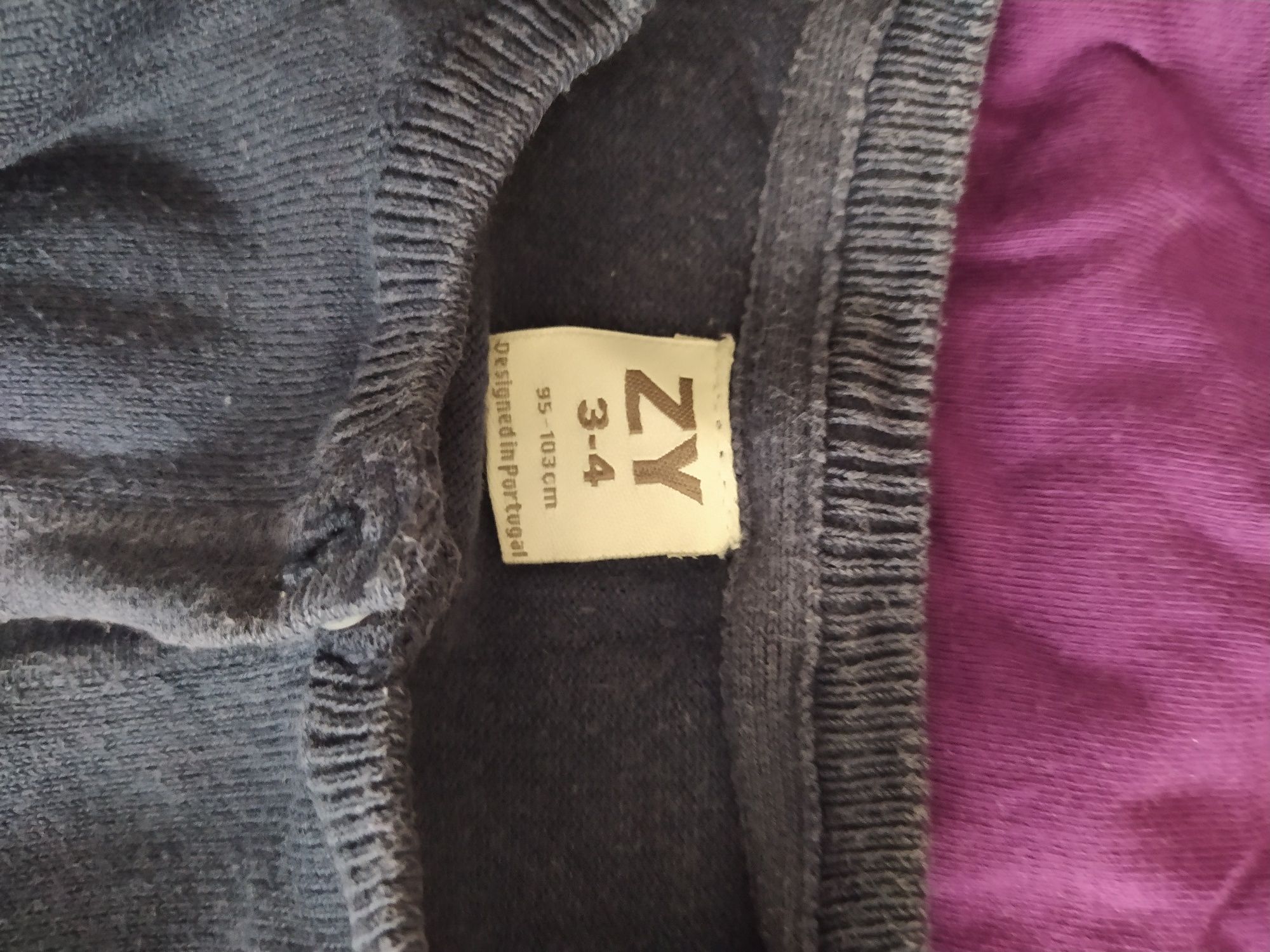 Várias roupa 2,3,4 anos