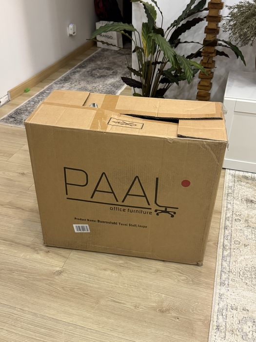 Cadeira de escritório bege