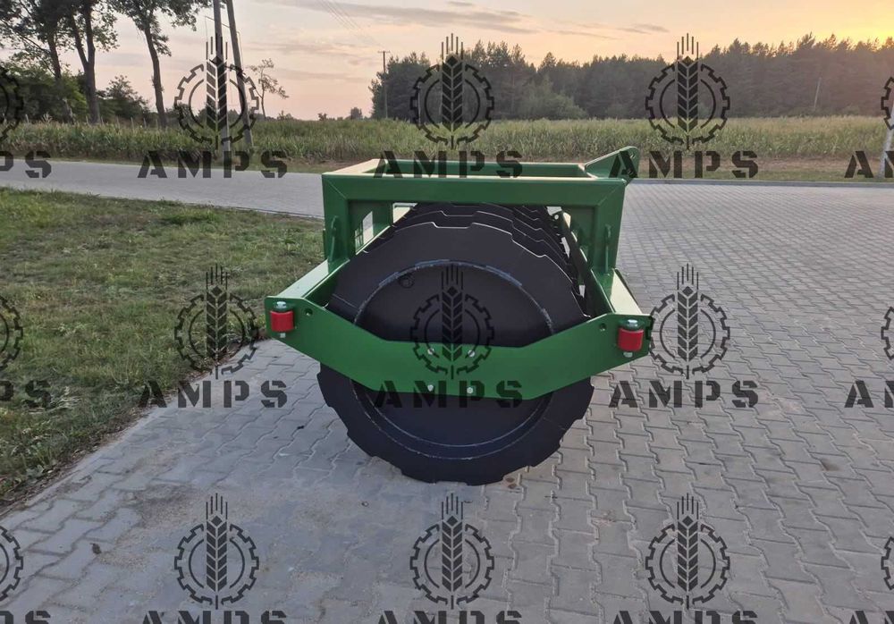 Wał pryzmowy do kukurydzy, traw