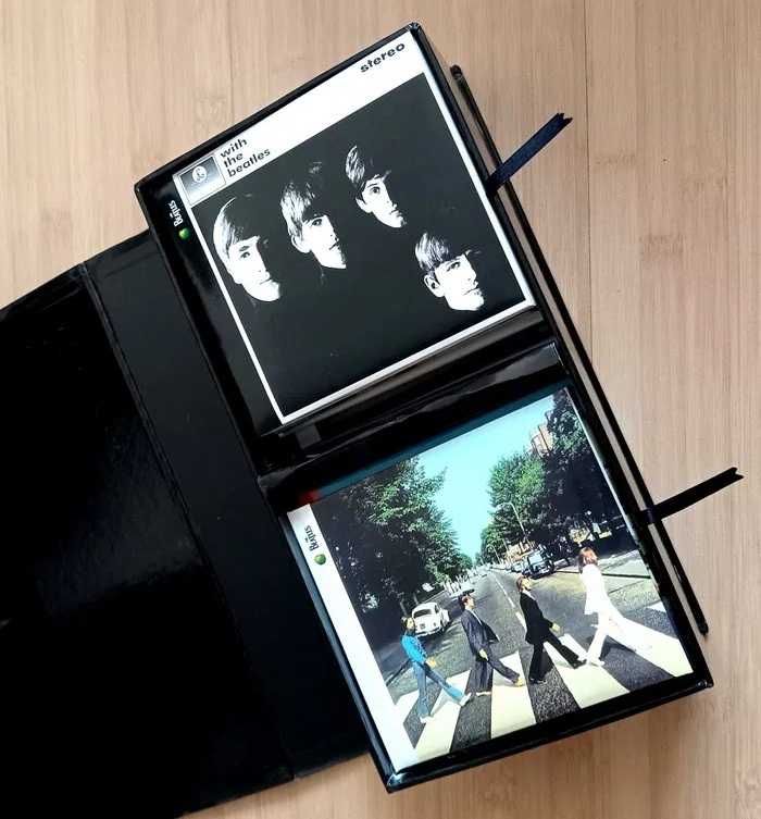 The Beatles CD BOX-set, made in Japan, Mint (MT).