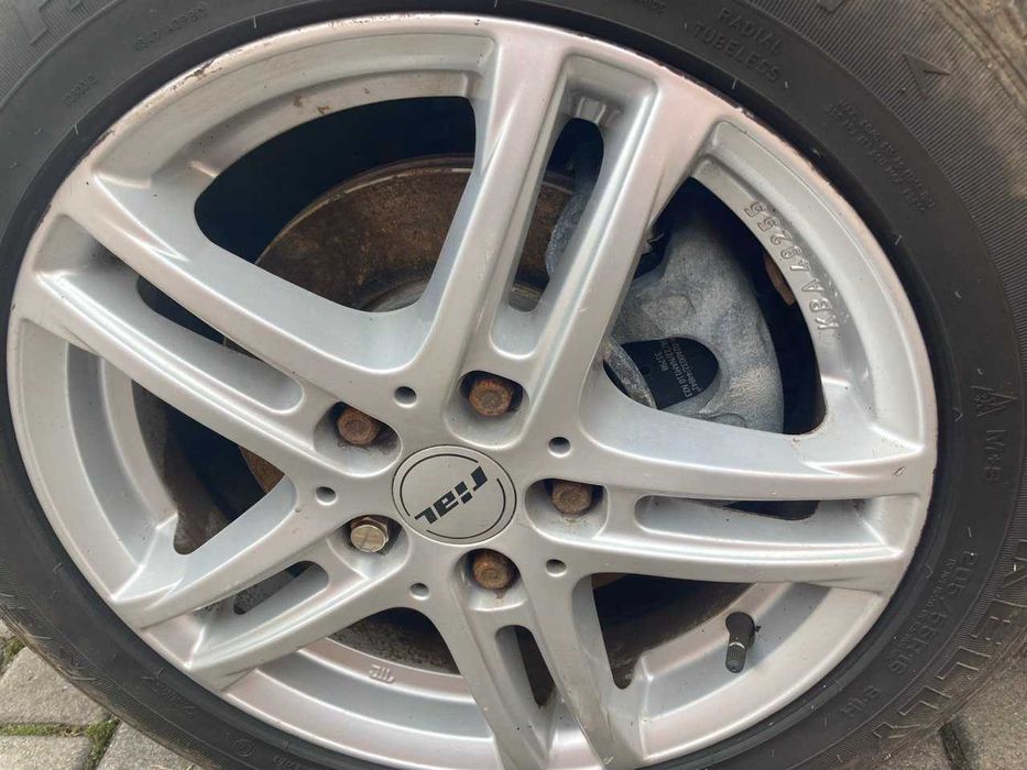 Суперекономне золоте авто