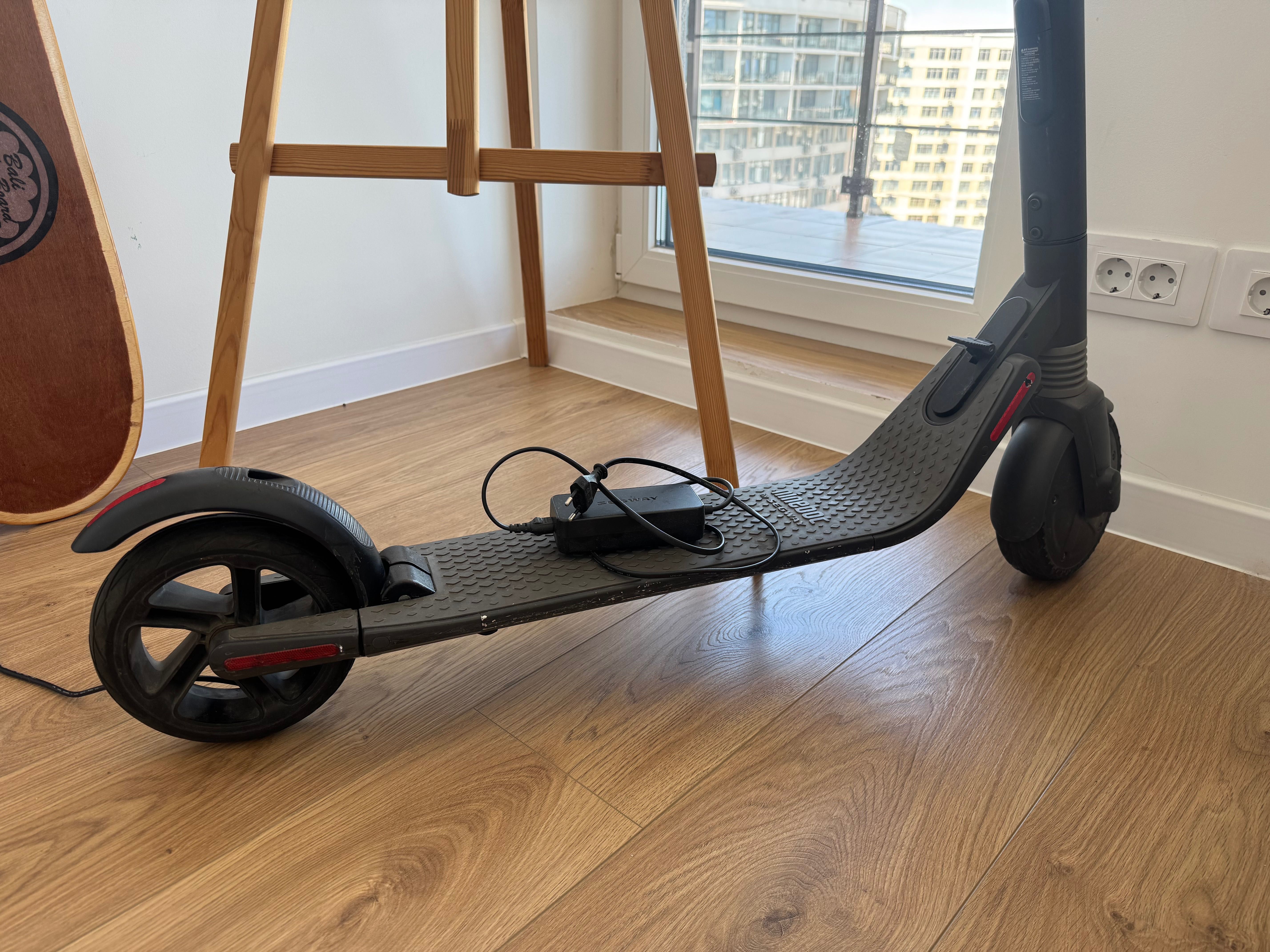 Електросамокат Segway Ninebot ES2