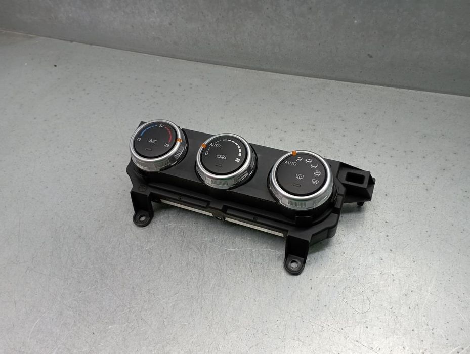Comando chauffage / sofagem MAZDA CX-3 (DK)