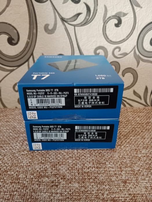 SSD накопичувач Samsung T7 2TB Titan Gray