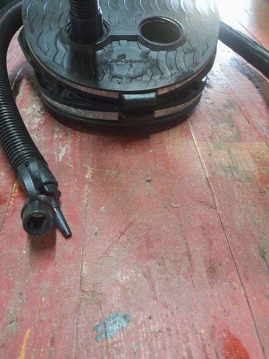 Bomba ar colchão acionada pé Quechua