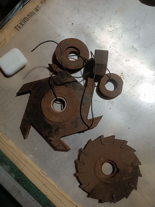 Продам фрези в ідеальному стані