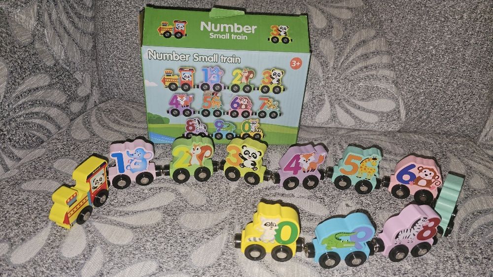 Дерев'яний поїзд Number Small train 10 вагонів на магнітах з цифрами