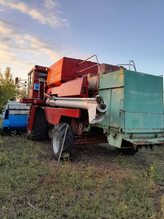 Продам комбайн Дон 1500а