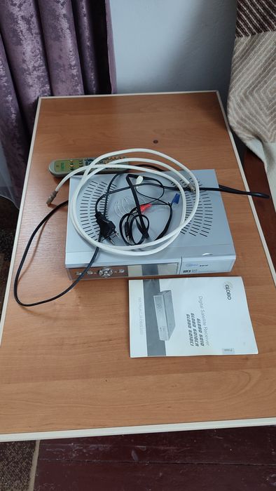 Супутниковий тюнер ресивер Globo 6010