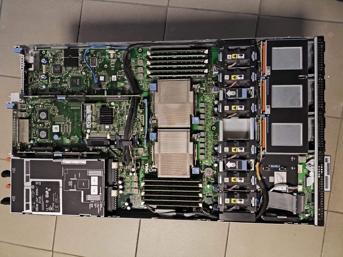 Сервер Dell PowerEdge R610

Загальний обсяг ОЗП 48 GB (16х4GB) DDR3
Ти