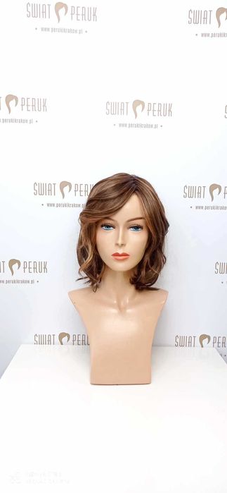 Peruka półdługa z włosów syntetycznych KRAKÓW
