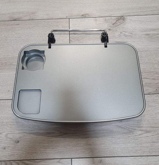 Полка-столик универсальная для салона автомобиля.