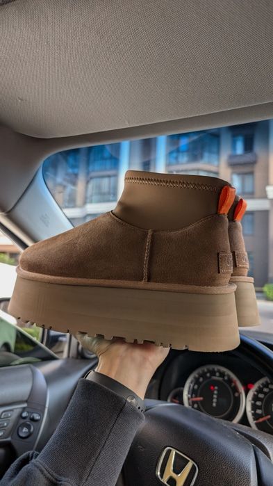 Оригінал Угги , Classic Mini Dipper колір  : chestnut
  Ugg коричне