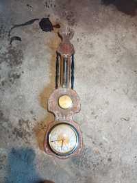 Relógio Antigo com medidor de temperatura