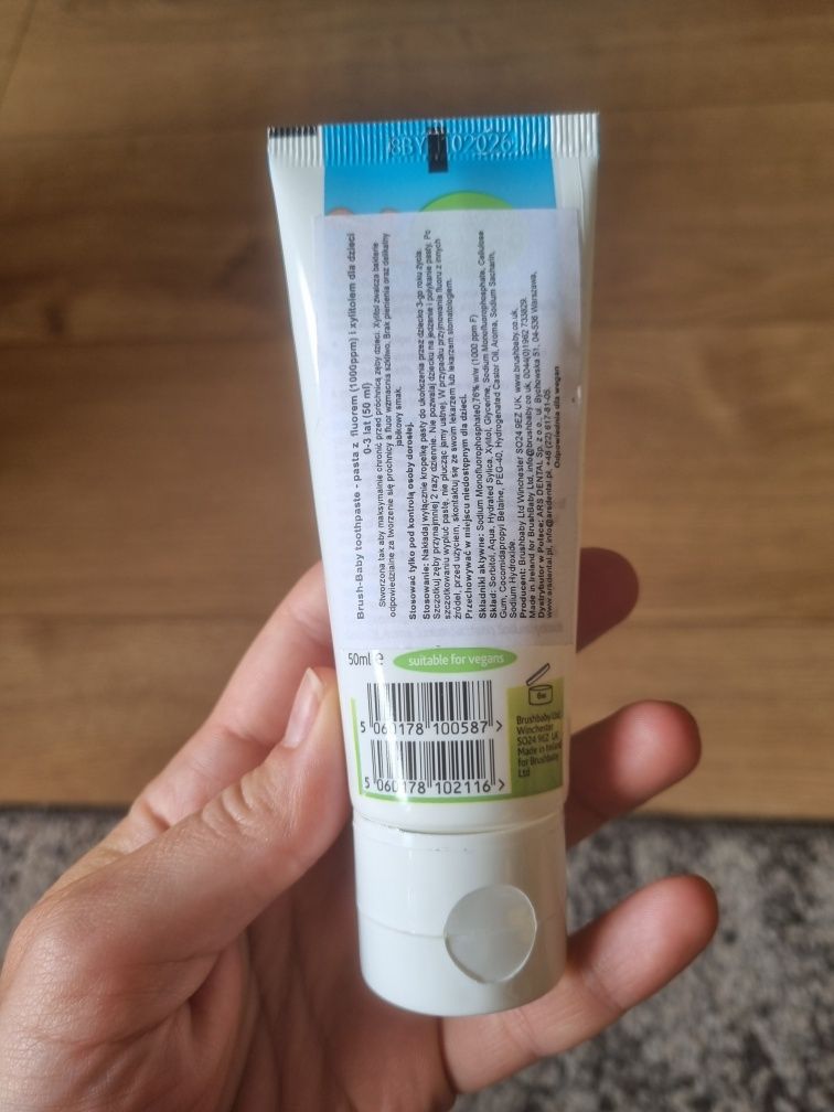 1. Nowa Pasta do zębów dla dzieci! 0-3 lata z fluorem Brush-baby 1000p