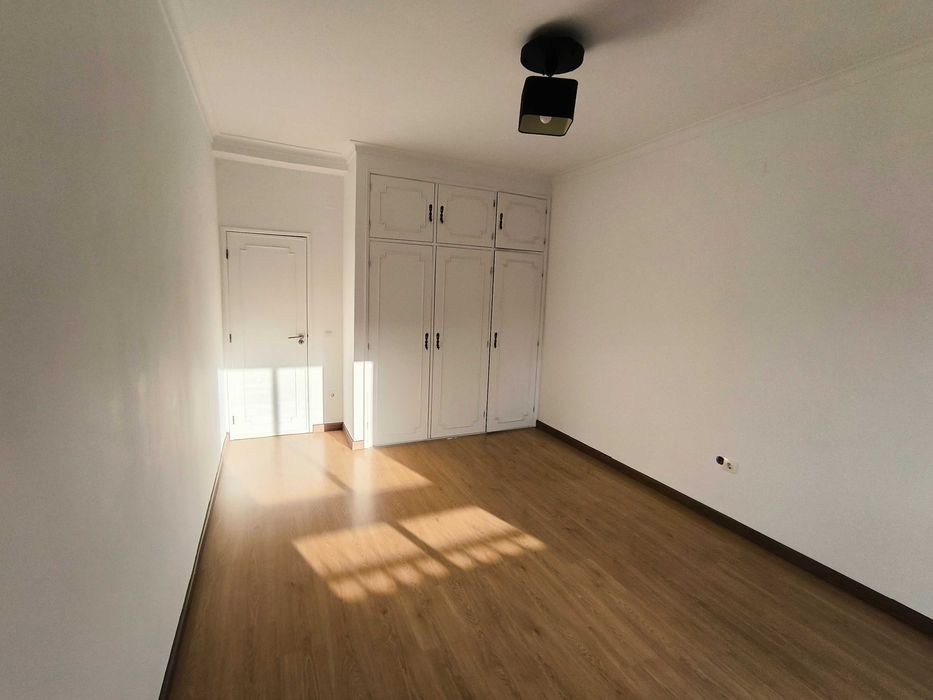 Apartamento T2 Guimarota Leiria
