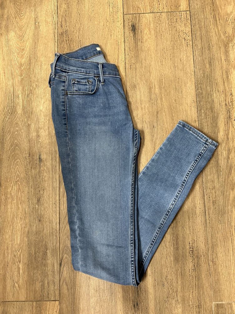 Джинсы super skinny  710 .LEVI STRAUSS.  26размер